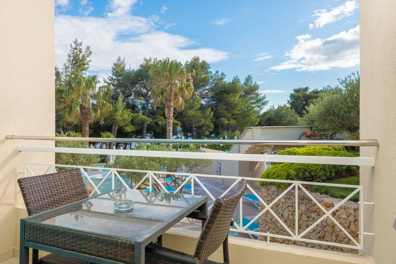 Bretanide Sport & Wellness Resort Bol Esterno foto